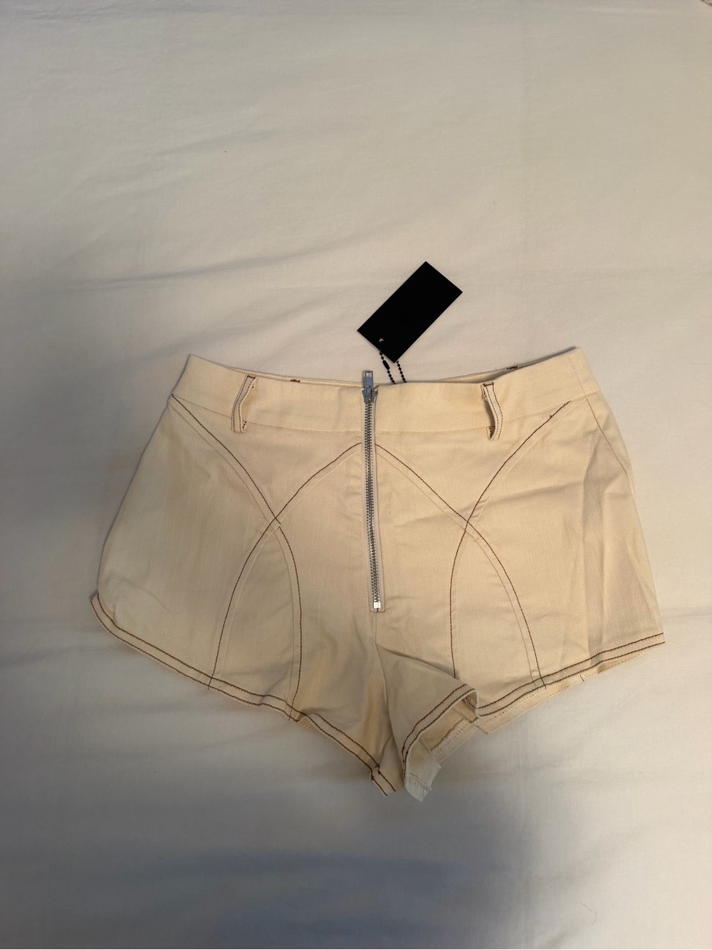 High-Rise Cream Stitch-Detail Shorts with Front Zip